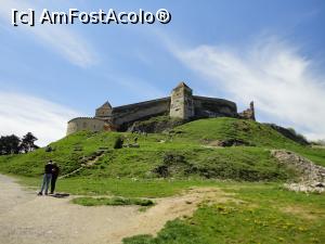 [P15] Cetatea, înconjurată de verdeaţă.  » foto by maryka
 - 
<span class="allrVoted glyphicon glyphicon-heart hidden" id="av730867"></span>
<a class="m-l-10 hidden" id="sv730867" onclick="voting_Foto_DelVot(,730867,3588)" role="button">șterge vot <span class="glyphicon glyphicon-remove"></span></a>
<a id="v9730867" class=" c-red"  onclick="voting_Foto_SetVot(730867)" role="button"><span class="glyphicon glyphicon-heart-empty"></span> <b>LIKE</b> = Votează poza</a> <img class="hidden"  id="f730867W9" src="/imagini/loader.gif" border="0" /><span class="AjErrMes hidden" id="e730867ErM"></span>