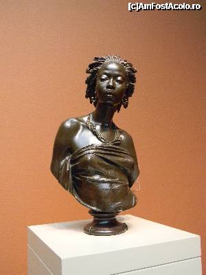[P22] The Art Institute of Chicago - arta africana » foto by MCM
 - 
<span class="allrVoted glyphicon glyphicon-heart hidden" id="av390178"></span>
<a class="m-l-10 hidden" id="sv390178" onclick="voting_Foto_DelVot(,390178,3589)" role="button">șterge vot <span class="glyphicon glyphicon-remove"></span></a>
<a id="v9390178" class=" c-red"  onclick="voting_Foto_SetVot(390178)" role="button"><span class="glyphicon glyphicon-heart-empty"></span> <b>LIKE</b> = Votează poza</a> <img class="hidden"  id="f390178W9" src="/imagini/loader.gif" border="0" /><span class="AjErrMes hidden" id="e390178ErM"></span>
