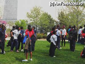 [P16] Scolarii din parc.  » foto by MCM
 - 
<span class="allrVoted glyphicon glyphicon-heart hidden" id="av390300"></span>
<a class="m-l-10 hidden" id="sv390300" onclick="voting_Foto_DelVot(,390300,3589)" role="button">șterge vot <span class="glyphicon glyphicon-remove"></span></a>
<a id="v9390300" class=" c-red"  onclick="voting_Foto_SetVot(390300)" role="button"><span class="glyphicon glyphicon-heart-empty"></span> <b>LIKE</b> = Votează poza</a> <img class="hidden"  id="f390300W9" src="/imagini/loader.gif" border="0" /><span class="AjErrMes hidden" id="e390300ErM"></span>
