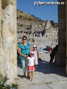 [P11] Sub intrarea principala a bibliotecii. In spate se vede casa de toleranta. » foto by lucsim
 - 
<span class="allrVoted glyphicon glyphicon-heart hidden" id="av232554"></span>
<a class="m-l-10 hidden" id="sv232554" onclick="voting_Foto_DelVot(,232554,3592)" role="button">șterge vot <span class="glyphicon glyphicon-remove"></span></a>
<a id="v9232554" class=" c-red"  onclick="voting_Foto_SetVot(232554)" role="button"><span class="glyphicon glyphicon-heart-empty"></span> <b>LIKE</b> = Votează poza</a> <img class="hidden"  id="f232554W9" src="/imagini/loader.gif" border="0" /><span class="AjErrMes hidden" id="e232554ErM"></span>