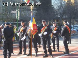 [P06] In asteptarea inceperii defilarii » foto by dorgo
 - 
<span class="allrVoted glyphicon glyphicon-heart hidden" id="av1048475"></span>
<a class="m-l-10 hidden" id="sv1048475" onclick="voting_Foto_DelVot(,1048475,3615)" role="button">șterge vot <span class="glyphicon glyphicon-remove"></span></a>
<a id="v91048475" class=" c-red"  onclick="voting_Foto_SetVot(1048475)" role="button"><span class="glyphicon glyphicon-heart-empty"></span> <b>LIKE</b> = Votează poza</a> <img class="hidden"  id="f1048475W9" src="/imagini/loader.gif" border="0" /><span class="AjErrMes hidden" id="e1048475ErM"></span>