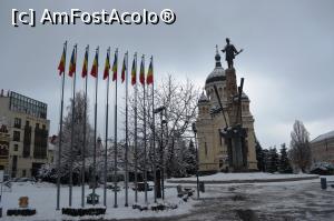[P14] Catedrala ortodoxă și statuia lui Avram Iancu din piața cu același nume » foto by AZE
 - 
<span class="allrVoted glyphicon glyphicon-heart hidden" id="av940787"></span>
<a class="m-l-10 hidden" id="sv940787" onclick="voting_Foto_DelVot(,940787,3623)" role="button">șterge vot <span class="glyphicon glyphicon-remove"></span></a>
<a id="v9940787" class=" c-red"  onclick="voting_Foto_SetVot(940787)" role="button"><span class="glyphicon glyphicon-heart-empty"></span> <b>LIKE</b> = Votează poza</a> <img class="hidden"  id="f940787W9" src="/imagini/loader.gif" border="0" /><span class="AjErrMes hidden" id="e940787ErM"></span>
