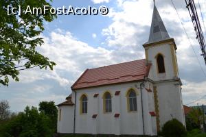 [P17] Biserica catolica » foto by AZE
 - 
<span class="allrVoted glyphicon glyphicon-heart hidden" id="av963751"></span>
<a class="m-l-10 hidden" id="sv963751" onclick="voting_Foto_DelVot(,963751,3623)" role="button">șterge vot <span class="glyphicon glyphicon-remove"></span></a>
<a id="v9963751" class=" c-red"  onclick="voting_Foto_SetVot(963751)" role="button"><span class="glyphicon glyphicon-heart-empty"></span> <b>LIKE</b> = Votează poza</a> <img class="hidden"  id="f963751W9" src="/imagini/loader.gif" border="0" /><span class="AjErrMes hidden" id="e963751ErM"></span>