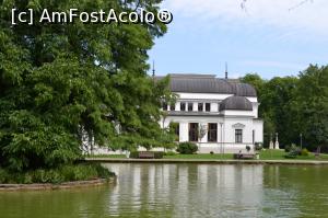 [P02] Clădirea fostului cazinou și lacul Chios » foto by AZE
 - 
<span class="allrVoted glyphicon glyphicon-heart hidden" id="av1010254"></span>
<a class="m-l-10 hidden" id="sv1010254" onclick="voting_Foto_DelVot(,1010254,3623)" role="button">șterge vot <span class="glyphicon glyphicon-remove"></span></a>
<a id="v91010254" class=" c-red"  onclick="voting_Foto_SetVot(1010254)" role="button"><span class="glyphicon glyphicon-heart-empty"></span> <b>LIKE</b> = Votează poza</a> <img class="hidden"  id="f1010254W9" src="/imagini/loader.gif" border="0" /><span class="AjErrMes hidden" id="e1010254ErM"></span>