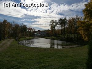 [P29] Unul dintre cele 2 Lacuri de Răsărit din vecinătatea capelei » foto by crismis
 - 
<span class="allrVoted glyphicon glyphicon-heart hidden" id="av812915"></span>
<a class="m-l-10 hidden" id="sv812915" onclick="voting_Foto_DelVot(,812915,3623)" role="button">șterge vot <span class="glyphicon glyphicon-remove"></span></a>
<a id="v9812915" class=" c-red"  onclick="voting_Foto_SetVot(812915)" role="button"><span class="glyphicon glyphicon-heart-empty"></span> <b>LIKE</b> = Votează poza</a> <img class="hidden"  id="f812915W9" src="/imagini/loader.gif" border="0" /><span class="AjErrMes hidden" id="e812915ErM"></span>