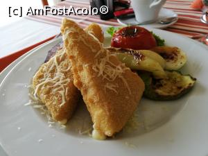 [P52] Cașcaval pane și legume la grătar » foto by crismis
 - 
<span class="allrVoted glyphicon glyphicon-heart hidden" id="av812938"></span>
<a class="m-l-10 hidden" id="sv812938" onclick="voting_Foto_DelVot(,812938,3623)" role="button">șterge vot <span class="glyphicon glyphicon-remove"></span></a>
<a id="v9812938" class=" c-red"  onclick="voting_Foto_SetVot(812938)" role="button"><span class="glyphicon glyphicon-heart-empty"></span> <b>LIKE</b> = Votează poza</a> <img class="hidden"  id="f812938W9" src="/imagini/loader.gif" border="0" /><span class="AjErrMes hidden" id="e812938ErM"></span>