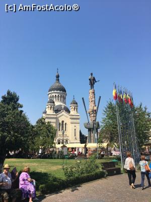 [P26] Piața Avram Iancu » foto by Yersinia Pestis
 - 
<span class="allrVoted glyphicon glyphicon-heart hidden" id="av900776"></span>
<a class="m-l-10 hidden" id="sv900776" onclick="voting_Foto_DelVot(,900776,3623)" role="button">șterge vot <span class="glyphicon glyphicon-remove"></span></a>
<a id="v9900776" class=" c-red"  onclick="voting_Foto_SetVot(900776)" role="button"><span class="glyphicon glyphicon-heart-empty"></span> <b>LIKE</b> = Votează poza</a> <img class="hidden"  id="f900776W9" src="/imagini/loader.gif" border="0" /><span class="AjErrMes hidden" id="e900776ErM"></span>