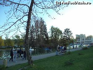[P08] Cluj - Lacul din parcul central.  » foto by dannaa
 - 
<span class="allrVoted glyphicon glyphicon-heart hidden" id="av611680"></span>
<a class="m-l-10 hidden" id="sv611680" onclick="voting_Foto_DelVot(,611680,3623)" role="button">șterge vot <span class="glyphicon glyphicon-remove"></span></a>
<a id="v9611680" class=" c-red"  onclick="voting_Foto_SetVot(611680)" role="button"><span class="glyphicon glyphicon-heart-empty"></span> <b>LIKE</b> = Votează poza</a> <img class="hidden"  id="f611680W9" src="/imagini/loader.gif" border="0" /><span class="AjErrMes hidden" id="e611680ErM"></span>