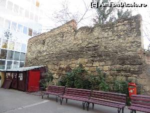 [P15] Bucată de zid din a doua incintă fortificată - fragment situate în curtea Colegiului Național George Barițiu, Cluj.  » foto by tata123 🔱
 - 
<span class="allrVoted glyphicon glyphicon-heart hidden" id="av590569"></span>
<a class="m-l-10 hidden" id="sv590569" onclick="voting_Foto_DelVot(,590569,3623)" role="button">șterge vot <span class="glyphicon glyphicon-remove"></span></a>
<a id="v9590569" class=" c-red"  onclick="voting_Foto_SetVot(590569)" role="button"><span class="glyphicon glyphicon-heart-empty"></span> <b>LIKE</b> = Votează poza</a> <img class="hidden"  id="f590569W9" src="/imagini/loader.gif" border="0" /><span class="AjErrMes hidden" id="e590569ErM"></span>