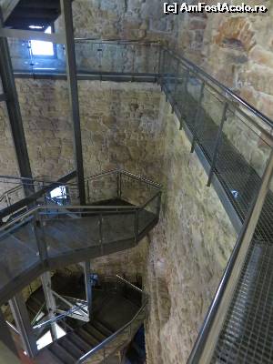 [P09] Interesantă amenajare cu platforme metalice în interiorul Turnului Croitorilor.  » foto by tata123 🔱
 - 
<span class="allrVoted glyphicon glyphicon-heart hidden" id="av590563"></span>
<a class="m-l-10 hidden" id="sv590563" onclick="voting_Foto_DelVot(,590563,3623)" role="button">șterge vot <span class="glyphicon glyphicon-remove"></span></a>
<a id="v9590563" class=" c-red"  onclick="voting_Foto_SetVot(590563)" role="button"><span class="glyphicon glyphicon-heart-empty"></span> <b>LIKE</b> = Votează poza</a> <img class="hidden"  id="f590563W9" src="/imagini/loader.gif" border="0" /><span class="AjErrMes hidden" id="e590563ErM"></span>