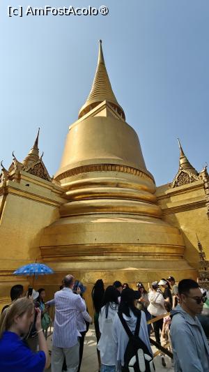 [P19] Marele Palat Regal din Bangkok » foto by elenaadina
 - 
<span class="allrVoted glyphicon glyphicon-heart hidden" id="av1549432"></span>
<a class="m-l-10 hidden" id="sv1549432" onclick="voting_Foto_DelVot(,1549432,3625)" role="button">șterge vot <span class="glyphicon glyphicon-remove"></span></a>
<a id="v91549432" class=" c-red"  onclick="voting_Foto_SetVot(1549432)" role="button"><span class="glyphicon glyphicon-heart-empty"></span> <b>LIKE</b> = Votează poza</a> <img class="hidden"  id="f1549432W9" src="/imagini/loader.gif" border="0" /><span class="AjErrMes hidden" id="e1549432ErM"></span>