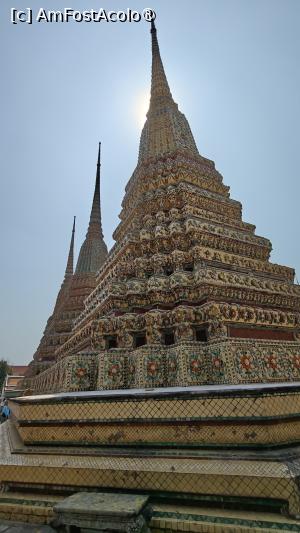 [P30] Complexul  Wat Pho - chedi, monumente budiste asemănătoare unor clopote sau turnuri cu vârfuri ascuțite » foto by elenaadina
 - 
<span class="allrVoted glyphicon glyphicon-heart hidden" id="av1550066"></span>
<a class="m-l-10 hidden" id="sv1550066" onclick="voting_Foto_DelVot(,1550066,3625)" role="button">șterge vot <span class="glyphicon glyphicon-remove"></span></a>
<a id="v91550066" class=" c-red"  onclick="voting_Foto_SetVot(1550066)" role="button"><span class="glyphicon glyphicon-heart-empty"></span> <b>LIKE</b> = Votează poza</a> <img class="hidden"  id="f1550066W9" src="/imagini/loader.gif" border="0" /><span class="AjErrMes hidden" id="e1550066ErM"></span>