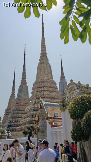 [P35] Complexul  Wat Pho » foto by elenaadina
 - 
<span class="allrVoted glyphicon glyphicon-heart hidden" id="av1550071"></span>
<a class="m-l-10 hidden" id="sv1550071" onclick="voting_Foto_DelVot(,1550071,3625)" role="button">șterge vot <span class="glyphicon glyphicon-remove"></span></a>
<a id="v91550071" class=" c-red"  onclick="voting_Foto_SetVot(1550071)" role="button"><span class="glyphicon glyphicon-heart-empty"></span> <b>LIKE</b> = Votează poza</a> <img class="hidden"  id="f1550071W9" src="/imagini/loader.gif" border="0" /><span class="AjErrMes hidden" id="e1550071ErM"></span>