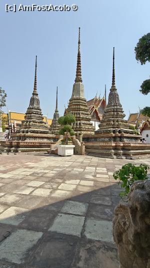 [P40] Complexul  Wat Pho » foto by elenaadina
 - 
<span class="allrVoted glyphicon glyphicon-heart hidden" id="av1550076"></span>
<a class="m-l-10 hidden" id="sv1550076" onclick="voting_Foto_DelVot(,1550076,3625)" role="button">șterge vot <span class="glyphicon glyphicon-remove"></span></a>
<a id="v91550076" class=" c-red"  onclick="voting_Foto_SetVot(1550076)" role="button"><span class="glyphicon glyphicon-heart-empty"></span> <b>LIKE</b> = Votează poza</a> <img class="hidden"  id="f1550076W9" src="/imagini/loader.gif" border="0" /><span class="AjErrMes hidden" id="e1550076ErM"></span>