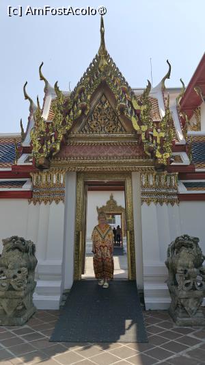 [P49] Complexul  Wat Pho » foto by elenaadina
 - 
<span class="allrVoted glyphicon glyphicon-heart hidden" id="av1550085"></span>
<a class="m-l-10 hidden" id="sv1550085" onclick="voting_Foto_DelVot(,1550085,3625)" role="button">șterge vot <span class="glyphicon glyphicon-remove"></span></a>
<a id="v91550085" class=" c-red"  onclick="voting_Foto_SetVot(1550085)" role="button"><span class="glyphicon glyphicon-heart-empty"></span> <b>LIKE</b> = Votează poza</a> <img class="hidden"  id="f1550085W9" src="/imagini/loader.gif" border="0" /><span class="AjErrMes hidden" id="e1550085ErM"></span>