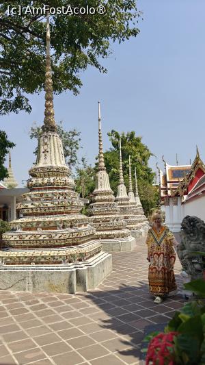 [P50] Complexul  Wat Pho » foto by elenaadina
 - 
<span class="allrVoted glyphicon glyphicon-heart hidden" id="av1550086"></span>
<a class="m-l-10 hidden" id="sv1550086" onclick="voting_Foto_DelVot(,1550086,3625)" role="button">șterge vot <span class="glyphicon glyphicon-remove"></span></a>
<a id="v91550086" class=" c-red"  onclick="voting_Foto_SetVot(1550086)" role="button"><span class="glyphicon glyphicon-heart-empty"></span> <b>LIKE</b> = Votează poza</a> <img class="hidden"  id="f1550086W9" src="/imagini/loader.gif" border="0" /><span class="AjErrMes hidden" id="e1550086ErM"></span>