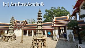 [P67] Complexul  Wat Pho » foto by elenaadina
 - 
<span class="allrVoted glyphicon glyphicon-heart hidden" id="av1550103"></span>
<a class="m-l-10 hidden" id="sv1550103" onclick="voting_Foto_DelVot(,1550103,3625)" role="button">șterge vot <span class="glyphicon glyphicon-remove"></span></a>
<a id="v91550103" class=" c-red"  onclick="voting_Foto_SetVot(1550103)" role="button"><span class="glyphicon glyphicon-heart-empty"></span> <b>LIKE</b> = Votează poza</a> <img class="hidden"  id="f1550103W9" src="/imagini/loader.gif" border="0" /><span class="AjErrMes hidden" id="e1550103ErM"></span>