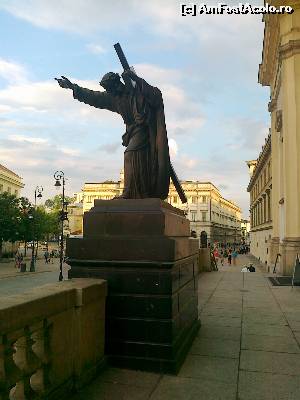 [P07] Varsovia - in fata Bisericii Sfanta Cruce » foto by calator2000
 - 
<span class="allrVoted glyphicon glyphicon-heart hidden" id="av634880"></span>
<a class="m-l-10 hidden" id="sv634880" onclick="voting_Foto_DelVot(,634880,3644)" role="button">șterge vot <span class="glyphicon glyphicon-remove"></span></a>
<a id="v9634880" class=" c-red"  onclick="voting_Foto_SetVot(634880)" role="button"><span class="glyphicon glyphicon-heart-empty"></span> <b>LIKE</b> = Votează poza</a> <img class="hidden"  id="f634880W9" src="/imagini/loader.gif" border="0" /><span class="AjErrMes hidden" id="e634880ErM"></span>