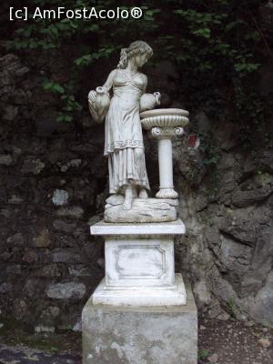 [P42] Fântână - Hotelul Roman.  » foto by Carmen Ion
 - 
<span class="allrVoted glyphicon glyphicon-heart hidden" id="av767588"></span>
<a class="m-l-10 hidden" id="sv767588" onclick="voting_Foto_DelVot(,767588,3645)" role="button">șterge vot <span class="glyphicon glyphicon-remove"></span></a>
<a id="v9767588" class=" c-red"  onclick="voting_Foto_SetVot(767588)" role="button"><span class="glyphicon glyphicon-heart-empty"></span> <b>LIKE</b> = Votează poza</a> <img class="hidden"  id="f767588W9" src="/imagini/loader.gif" border="0" /><span class="AjErrMes hidden" id="e767588ErM"></span>