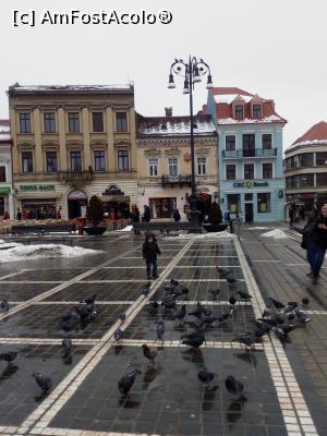 [P49] Brasov, Piata Sfatului » foto by adryana
 - 
<span class="allrVoted glyphicon glyphicon-heart hidden" id="av953797"></span>
<a class="m-l-10 hidden" id="sv953797" onclick="voting_Foto_DelVot(,953797,3677)" role="button">șterge vot <span class="glyphicon glyphicon-remove"></span></a>
<a id="v9953797" class=" c-red"  onclick="voting_Foto_SetVot(953797)" role="button"><span class="glyphicon glyphicon-heart-empty"></span> <b>LIKE</b> = Votează poza</a> <img class="hidden"  id="f953797W9" src="/imagini/loader.gif" border="0" /><span class="AjErrMes hidden" id="e953797ErM"></span>