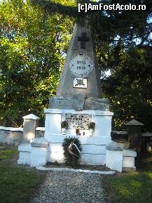 [P03] Cimitirul eroilor necunoscuti...si cunoscuti dar uitati de istorie... » foto by catalinalupu
 - 
<span class="allrVoted glyphicon glyphicon-heart hidden" id="av176663"></span>
<a class="m-l-10 hidden" id="sv176663" onclick="voting_Foto_DelVot(,176663,3678)" role="button">șterge vot <span class="glyphicon glyphicon-remove"></span></a>
<a id="v9176663" class=" c-red"  onclick="voting_Foto_SetVot(176663)" role="button"><span class="glyphicon glyphicon-heart-empty"></span> <b>LIKE</b> = Votează poza</a> <img class="hidden"  id="f176663W9" src="/imagini/loader.gif" border="0" /><span class="AjErrMes hidden" id="e176663ErM"></span>