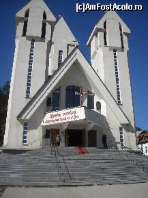 [P04] Biserica ortodoxa din Predeal ...cea de care eu zic ca are o arhitectura mai futurista » foto by catalinalupu
 - 
<span class="allrVoted glyphicon glyphicon-heart hidden" id="av176666"></span>
<a class="m-l-10 hidden" id="sv176666" onclick="voting_Foto_DelVot(,176666,3678)" role="button">șterge vot <span class="glyphicon glyphicon-remove"></span></a>
<a id="v9176666" class=" c-red"  onclick="voting_Foto_SetVot(176666)" role="button"><span class="glyphicon glyphicon-heart-empty"></span> <b>LIKE</b> = Votează poza</a> <img class="hidden"  id="f176666W9" src="/imagini/loader.gif" border="0" /><span class="AjErrMes hidden" id="e176666ErM"></span>