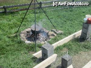 [P08] Gulaş la ceaun la Cabana Secuilor. Şi acum regret că nu am gustat :))  » foto by arru
 - 
<span class="allrVoted glyphicon glyphicon-heart hidden" id="av442192"></span>
<a class="m-l-10 hidden" id="sv442192" onclick="voting_Foto_DelVot(,442192,3678)" role="button">șterge vot <span class="glyphicon glyphicon-remove"></span></a>
<a id="v9442192" class=" c-red"  onclick="voting_Foto_SetVot(442192)" role="button"><span class="glyphicon glyphicon-heart-empty"></span> <b>LIKE</b> = Votează poza</a> <img class="hidden"  id="f442192W9" src="/imagini/loader.gif" border="0" /><span class="AjErrMes hidden" id="e442192ErM"></span>