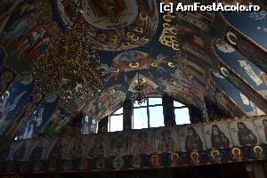 [P25] picturi din interiorul Bisericii Sfintii Imparati Constantin si Elena » foto by DarkAng3L
 - 
<span class="allrVoted glyphicon glyphicon-heart hidden" id="av594607"></span>
<a class="m-l-10 hidden" id="sv594607" onclick="voting_Foto_DelVot(,594607,3678)" role="button">șterge vot <span class="glyphicon glyphicon-remove"></span></a>
<a id="v9594607" class=" c-red"  onclick="voting_Foto_SetVot(594607)" role="button"><span class="glyphicon glyphicon-heart-empty"></span> <b>LIKE</b> = Votează poza</a> <img class="hidden"  id="f594607W9" src="/imagini/loader.gif" border="0" /><span class="AjErrMes hidden" id="e594607ErM"></span>