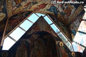 [P26] picturi din interiorul Bisericii Sfintii Imparati Constantin si Elena » foto by DarkAng3L
 - 
<span class="allrVoted glyphicon glyphicon-heart hidden" id="av594608"></span>
<a class="m-l-10 hidden" id="sv594608" onclick="voting_Foto_DelVot(,594608,3678)" role="button">șterge vot <span class="glyphicon glyphicon-remove"></span></a>
<a id="v9594608" class=" c-red"  onclick="voting_Foto_SetVot(594608)" role="button"><span class="glyphicon glyphicon-heart-empty"></span> <b>LIKE</b> = Votează poza</a> <img class="hidden"  id="f594608W9" src="/imagini/loader.gif" border="0" /><span class="AjErrMes hidden" id="e594608ErM"></span>
