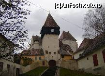 [P11] Biserica Evanghelica din satul Bazna - prima piatra i-a fost pusa la temelie in anii 1215-1220 !!! » foto by gamma999
 - 
<span class="allrVoted glyphicon glyphicon-heart hidden" id="av23910"></span>
<a class="m-l-10 hidden" id="sv23910" onclick="voting_Foto_DelVot(,23910,3690)" role="button">șterge vot <span class="glyphicon glyphicon-remove"></span></a>
<a id="v923910" class=" c-red"  onclick="voting_Foto_SetVot(23910)" role="button"><span class="glyphicon glyphicon-heart-empty"></span> <b>LIKE</b> = Votează poza</a> <img class="hidden"  id="f23910W9" src="/imagini/loader.gif" border="0" /><span class="AjErrMes hidden" id="e23910ErM"></span>