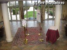 [P06] In stanga restaurant, in dreapta restaurant, in fata curtea din spate :) Da, e curtea interioara a hotelului, dar mi-a placut jocul de cuvinte. O camera cu vedere spre curtea interioara costa 10 euro in plus » foto by Akinom
 - 
<span class="allrVoted glyphicon glyphicon-heart hidden" id="av65185"></span>
<a class="m-l-10 hidden" id="sv65185" onclick="voting_Foto_DelVot(,65185,3702)" role="button">șterge vot <span class="glyphicon glyphicon-remove"></span></a>
<a id="v965185" class=" c-red"  onclick="voting_Foto_SetVot(65185)" role="button"><span class="glyphicon glyphicon-heart-empty"></span> <b>LIKE</b> = Votează poza</a> <img class="hidden"  id="f65185W9" src="/imagini/loader.gif" border="0" /><span class="AjErrMes hidden" id="e65185ErM"></span>