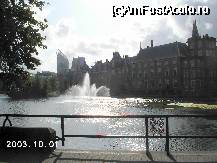 [P02] Hofvijver, lacul cu fântână arteziană » foto by Costi
 - 
<span class="allrVoted glyphicon glyphicon-heart hidden" id="av24155"></span>
<a class="m-l-10 hidden" id="sv24155" onclick="voting_Foto_DelVot(,24155,3707)" role="button">șterge vot <span class="glyphicon glyphicon-remove"></span></a>
<a id="v924155" class=" c-red"  onclick="voting_Foto_SetVot(24155)" role="button"><span class="glyphicon glyphicon-heart-empty"></span> <b>LIKE</b> = Votează poza</a> <img class="hidden"  id="f24155W9" src="/imagini/loader.gif" border="0" /><span class="AjErrMes hidden" id="e24155ErM"></span>