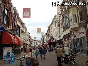 [P25] Defilare de biciclete pe strada vechesi reclame istorice si comerciale sus pe sfoara-nu gasesc vacuta insa » foto by mireille
 - 
<span class="allrVoted glyphicon glyphicon-heart hidden" id="av422897"></span>
<a class="m-l-10 hidden" id="sv422897" onclick="voting_Foto_DelVot(,422897,3710)" role="button">șterge vot <span class="glyphicon glyphicon-remove"></span></a>
<a id="v9422897" class=" c-red"  onclick="voting_Foto_SetVot(422897)" role="button"><span class="glyphicon glyphicon-heart-empty"></span> <b>LIKE</b> = Votează poza</a> <img class="hidden"  id="f422897W9" src="/imagini/loader.gif" border="0" /><span class="AjErrMes hidden" id="e422897ErM"></span>