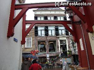 [P27] Alte grinzi metalice, semn ca orasul e rontait de zmeii rai » foto by mireille
 - 
<span class="allrVoted glyphicon glyphicon-heart hidden" id="av422899"></span>
<a class="m-l-10 hidden" id="sv422899" onclick="voting_Foto_DelVot(,422899,3710)" role="button">șterge vot <span class="glyphicon glyphicon-remove"></span></a>
<a id="v9422899" class=" c-red"  onclick="voting_Foto_SetVot(422899)" role="button"><span class="glyphicon glyphicon-heart-empty"></span> <b>LIKE</b> = Votează poza</a> <img class="hidden"  id="f422899W9" src="/imagini/loader.gif" border="0" /><span class="AjErrMes hidden" id="e422899ErM"></span>