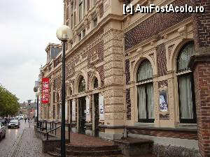 [P29] Teatrul municipal din Kampen, te invita la spectacol intr-o cladire superba » foto by mireille
 - 
<span class="allrVoted glyphicon glyphicon-heart hidden" id="av422901"></span>
<a class="m-l-10 hidden" id="sv422901" onclick="voting_Foto_DelVot(,422901,3710)" role="button">șterge vot <span class="glyphicon glyphicon-remove"></span></a>
<a id="v9422901" class=" c-red"  onclick="voting_Foto_SetVot(422901)" role="button"><span class="glyphicon glyphicon-heart-empty"></span> <b>LIKE</b> = Votează poza</a> <img class="hidden"  id="f422901W9" src="/imagini/loader.gif" border="0" /><span class="AjErrMes hidden" id="e422901ErM"></span>