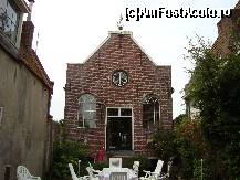 [P05] Bisericuta locala si o gradina interioara » foto by mireille
 - 
<span class="allrVoted glyphicon glyphicon-heart hidden" id="av448721"></span>
<a class="m-l-10 hidden" id="sv448721" onclick="voting_Foto_DelVot(,448721,3710)" role="button">șterge vot <span class="glyphicon glyphicon-remove"></span></a>
<a id="v9448721" class=" c-red"  onclick="voting_Foto_SetVot(448721)" role="button"><span class="glyphicon glyphicon-heart-empty"></span> <b>LIKE</b> = Votează poza</a> <img class="hidden"  id="f448721W9" src="/imagini/loader.gif" border="0" /><span class="AjErrMes hidden" id="e448721ErM"></span>