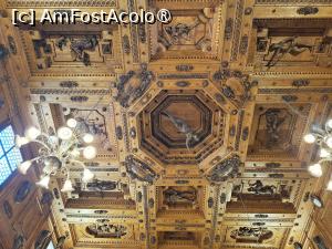 [P37] Palazzo dell’Archiginnasio - Teatro Anatomico » foto by Carmen Ion
 - 
<span class="allrVoted glyphicon glyphicon-heart hidden" id="av1537880"></span>
<a class="m-l-10 hidden" id="sv1537880" onclick="voting_Foto_DelVot(,1537880,3721)" role="button">șterge vot <span class="glyphicon glyphicon-remove"></span></a>
<a id="v91537880" class=" c-red"  onclick="voting_Foto_SetVot(1537880)" role="button"><span class="glyphicon glyphicon-heart-empty"></span> <b>LIKE</b> = Votează poza</a> <img class="hidden"  id="f1537880W9" src="/imagini/loader.gif" border="0" /><span class="AjErrMes hidden" id="e1537880ErM"></span>