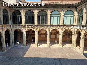 [P42] Curtea interioară de la Palazzo dell’Archiginnasio văzută de la etaj » foto by Carmen Ion
 - 
<span class="allrVoted glyphicon glyphicon-heart hidden" id="av1537885"></span>
<a class="m-l-10 hidden" id="sv1537885" onclick="voting_Foto_DelVot(,1537885,3721)" role="button">șterge vot <span class="glyphicon glyphicon-remove"></span></a>
<a id="v91537885" class=" c-red"  onclick="voting_Foto_SetVot(1537885)" role="button"><span class="glyphicon glyphicon-heart-empty"></span> <b>LIKE</b> = Votează poza</a> <img class="hidden"  id="f1537885W9" src="/imagini/loader.gif" border="0" /><span class="AjErrMes hidden" id="e1537885ErM"></span>