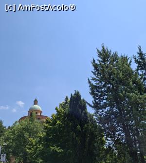 [P44] Santuario della Madonna di San Luca văzut din punctul belvedere » foto by Carmen Ion
 - 
<span class="allrVoted glyphicon glyphicon-heart hidden" id="av1539032"></span>
<a class="m-l-10 hidden" id="sv1539032" onclick="voting_Foto_DelVot(,1539032,3721)" role="button">șterge vot <span class="glyphicon glyphicon-remove"></span></a>
<a id="v91539032" class=" c-red"  onclick="voting_Foto_SetVot(1539032)" role="button"><span class="glyphicon glyphicon-heart-empty"></span> <b>LIKE</b> = Votează poza</a> <img class="hidden"  id="f1539032W9" src="/imagini/loader.gif" border="0" /><span class="AjErrMes hidden" id="e1539032ErM"></span>