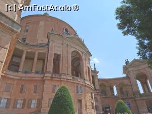 [P47] Santuario della Madonna di San Luca » foto by Carmen Ion
 - 
<span class="allrVoted glyphicon glyphicon-heart hidden" id="av1539035"></span>
<a class="m-l-10 hidden" id="sv1539035" onclick="voting_Foto_DelVot(,1539035,3721)" role="button">șterge vot <span class="glyphicon glyphicon-remove"></span></a>
<a id="v91539035" class=" c-red"  onclick="voting_Foto_SetVot(1539035)" role="button"><span class="glyphicon glyphicon-heart-empty"></span> <b>LIKE</b> = Votează poza</a> <img class="hidden"  id="f1539035W9" src="/imagini/loader.gif" border="0" /><span class="AjErrMes hidden" id="e1539035ErM"></span>