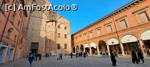 [P48] Centro storico spre Palazzo dell`Archiginassio » foto by irinad
 - 
<span class="allrVoted glyphicon glyphicon-heart hidden" id="av1521424"></span>
<a class="m-l-10 hidden" id="sv1521424" onclick="voting_Foto_DelVot(,1521424,3721)" role="button">șterge vot <span class="glyphicon glyphicon-remove"></span></a>
<a id="v91521424" class=" c-red"  onclick="voting_Foto_SetVot(1521424)" role="button"><span class="glyphicon glyphicon-heart-empty"></span> <b>LIKE</b> = Votează poza</a> <img class="hidden"  id="f1521424W9" src="/imagini/loader.gif" border="0" /><span class="AjErrMes hidden" id="e1521424ErM"></span>