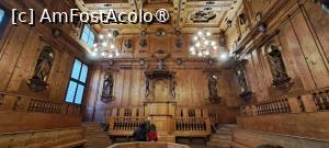 [P65] Cele două statui celebre ale „Spellati” (trupuri jupuite) de-o parte și de alta a unui baldachin ce susțin imaginea alegorică a Anatomiei reprezentată de o figură feminină căreia un înger înaripat îi întinde în dar nu o floare, ci un femur. » foto by irinad
 - 
<span class="allrVoted glyphicon glyphicon-heart hidden" id="av1521441"></span>
<a class="m-l-10 hidden" id="sv1521441" onclick="voting_Foto_DelVot(,1521441,3721)" role="button">șterge vot <span class="glyphicon glyphicon-remove"></span></a>
<a id="v91521441" class=" c-red"  onclick="voting_Foto_SetVot(1521441)" role="button"><span class="glyphicon glyphicon-heart-empty"></span> <b>LIKE</b> = Votează poza</a> <img class="hidden"  id="f1521441W9" src="/imagini/loader.gif" border="0" /><span class="AjErrMes hidden" id="e1521441ErM"></span>