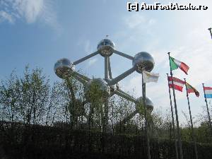 [P12] Atomium-ul » foto by alb1573
 - 
<span class="allrVoted glyphicon glyphicon-heart hidden" id="av651415"></span>
<a class="m-l-10 hidden" id="sv651415" onclick="voting_Foto_DelVot(,651415,3768)" role="button">șterge vot <span class="glyphicon glyphicon-remove"></span></a>
<a id="v9651415" class=" c-red"  onclick="voting_Foto_SetVot(651415)" role="button"><span class="glyphicon glyphicon-heart-empty"></span> <b>LIKE</b> = Votează poza</a> <img class="hidden"  id="f651415W9" src="/imagini/loader.gif" border="0" /><span class="AjErrMes hidden" id="e651415ErM"></span>