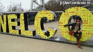 [P02] la intrarea in Atomium, in O-ul de la Welcome » foto by anihbo
 - 
<span class="allrVoted glyphicon glyphicon-heart hidden" id="av614213"></span>
<a class="m-l-10 hidden" id="sv614213" onclick="voting_Foto_DelVot(,614213,3768)" role="button">șterge vot <span class="glyphicon glyphicon-remove"></span></a>
<a id="v9614213" class=" c-red"  onclick="voting_Foto_SetVot(614213)" role="button"><span class="glyphicon glyphicon-heart-empty"></span> <b>LIKE</b> = Votează poza</a> <img class="hidden"  id="f614213W9" src="/imagini/loader.gif" border="0" /><span class="AjErrMes hidden" id="e614213ErM"></span>