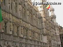 [P10] Cladire de pe marginea Pietei Mari. A se observa multimea de statui.  » foto by rora
 - 
<span class="allrVoted glyphicon glyphicon-heart hidden" id="av376092"></span>
<a class="m-l-10 hidden" id="sv376092" onclick="voting_Foto_DelVot(,376092,3768)" role="button">șterge vot <span class="glyphicon glyphicon-remove"></span></a>
<a id="v9376092" class=" c-red"  onclick="voting_Foto_SetVot(376092)" role="button"><span class="glyphicon glyphicon-heart-empty"></span> <b>LIKE</b> = Votează poza</a> <img class="hidden"  id="f376092W9" src="/imagini/loader.gif" border="0" /><span class="AjErrMes hidden" id="e376092ErM"></span>