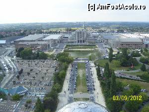 [P29] Alta imagine de la inaltimea Atomiului. Pe fundal se vede o parte a cladirilor construite pentru expozitiile internationale care au avut loc in aceasta zona.  » foto by rora
 - 
<span class="allrVoted glyphicon glyphicon-heart hidden" id="av376639"></span>
<a class="m-l-10 hidden" id="sv376639" onclick="voting_Foto_DelVot(,376639,3768)" role="button">șterge vot <span class="glyphicon glyphicon-remove"></span></a>
<a id="v9376639" class=" c-red"  onclick="voting_Foto_SetVot(376639)" role="button"><span class="glyphicon glyphicon-heart-empty"></span> <b>LIKE</b> = Votează poza</a> <img class="hidden"  id="f376639W9" src="/imagini/loader.gif" border="0" /><span class="AjErrMes hidden" id="e376639ErM"></span>