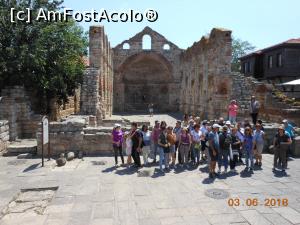[P47] Nessebar - orașul vechi. Vizitatori la Biserica Sf. Sofia.  » foto by iulianic
 - 
<span class="allrVoted glyphicon glyphicon-heart hidden" id="av974512"></span>
<a class="m-l-10 hidden" id="sv974512" onclick="voting_Foto_DelVot(,974512,3774)" role="button">șterge vot <span class="glyphicon glyphicon-remove"></span></a>
<a id="v9974512" class=" c-red"  onclick="voting_Foto_SetVot(974512)" role="button"><span class="glyphicon glyphicon-heart-empty"></span> <b>LIKE</b> = Votează poza</a> <img class="hidden"  id="f974512W9" src="/imagini/loader.gif" border="0" /><span class="AjErrMes hidden" id="e974512ErM"></span>