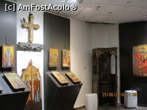 [P15] Sala icoanelor la subsol » foto by elviramvio
 - 
<span class="allrVoted glyphicon glyphicon-heart hidden" id="av810455"></span>
<a class="m-l-10 hidden" id="sv810455" onclick="voting_Foto_DelVot(,810455,3774)" role="button">șterge vot <span class="glyphicon glyphicon-remove"></span></a>
<a id="v9810455" class=" c-red"  onclick="voting_Foto_SetVot(810455)" role="button"><span class="glyphicon glyphicon-heart-empty"></span> <b>LIKE</b> = Votează poza</a> <img class="hidden"  id="f810455W9" src="/imagini/loader.gif" border="0" /><span class="AjErrMes hidden" id="e810455ErM"></span>