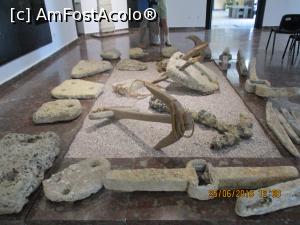 [P08] Ancore de lemn vechi de secole recuperate din apa marii.  » foto by elviramvio
 - 
<span class="allrVoted glyphicon glyphicon-heart hidden" id="av810448"></span>
<a class="m-l-10 hidden" id="sv810448" onclick="voting_Foto_DelVot(,810448,3774)" role="button">șterge vot <span class="glyphicon glyphicon-remove"></span></a>
<a id="v9810448" class=" c-red"  onclick="voting_Foto_SetVot(810448)" role="button"><span class="glyphicon glyphicon-heart-empty"></span> <b>LIKE</b> = Votează poza</a> <img class="hidden"  id="f810448W9" src="/imagini/loader.gif" border="0" /><span class="AjErrMes hidden" id="e810448ErM"></span>