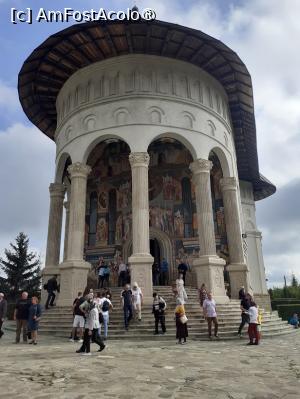 [P26] Manastirea Had&acirc;mbu, biserica nouă, Acoperm&acirc;ntul Maicii Domnului » foto by Michi
 - 
<span class="allrVoted glyphicon glyphicon-heart hidden" id="av1411922"></span>
<a class="m-l-10 hidden" id="sv1411922" onclick="voting_Foto_DelVot(,1411922,3780)" role="button">șterge vot <span class="glyphicon glyphicon-remove"></span></a>
<a id="v91411922" class=" c-red"  onclick="voting_Foto_SetVot(1411922)" role="button"><span class="glyphicon glyphicon-heart-empty"></span> <b>LIKE</b> = Votează poza</a> <img class="hidden"  id="f1411922W9" src="/imagini/loader.gif" border="0" /><span class="AjErrMes hidden" id="e1411922ErM"></span>